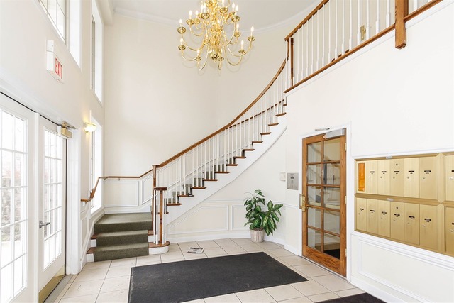 3125 Town Square Dr #401, Rolling Meadows, IL 60008 photo 3