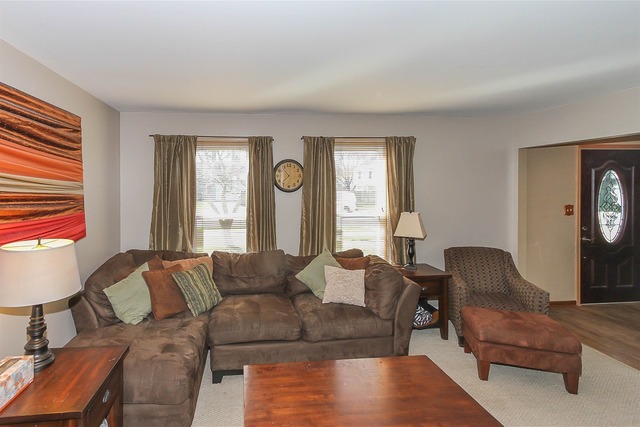 1780 Charles Ave, Algonquin, IL 60102 photo 4