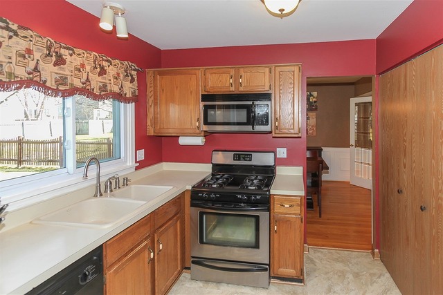 1780 Charles Ave, Algonquin, IL 60102 photo 8