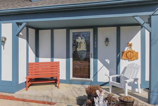 1780 Charles Ave, Algonquin, IL 60102 photo 2