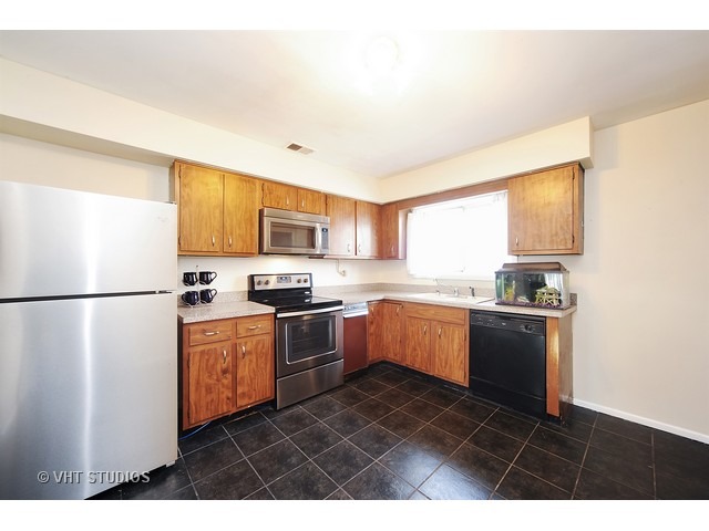 712 Cobblestone Cir #C, Glenview, IL 60025 photo 4