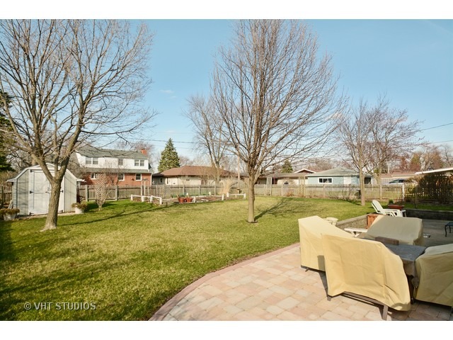 602 E 2nd St, Lockport, IL 60441 photo 10