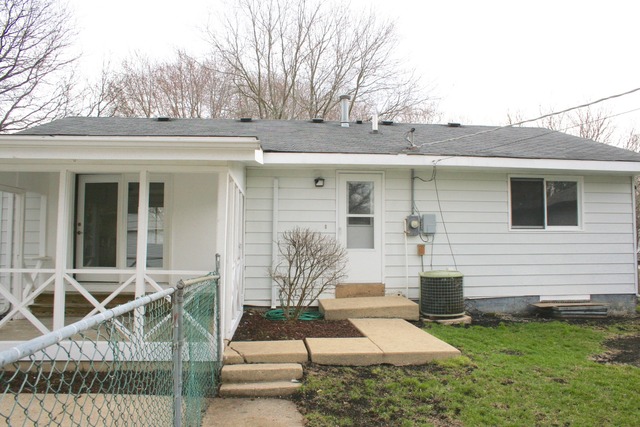 1901 N Eastern Ave, Mchenry, IL 60050 photo 10