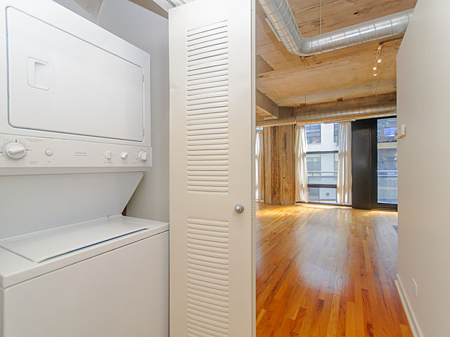 1069 W 14th Pl #202, Chicago, IL 60608 photo 8