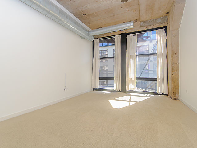 1069 W 14th Pl #202, Chicago, IL 60608 photo 11