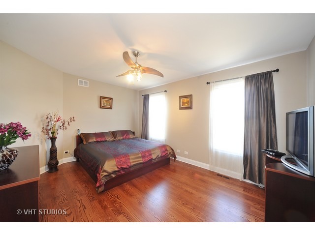 140 W Willow Rd, Wheeling, IL 60090 photo 10
