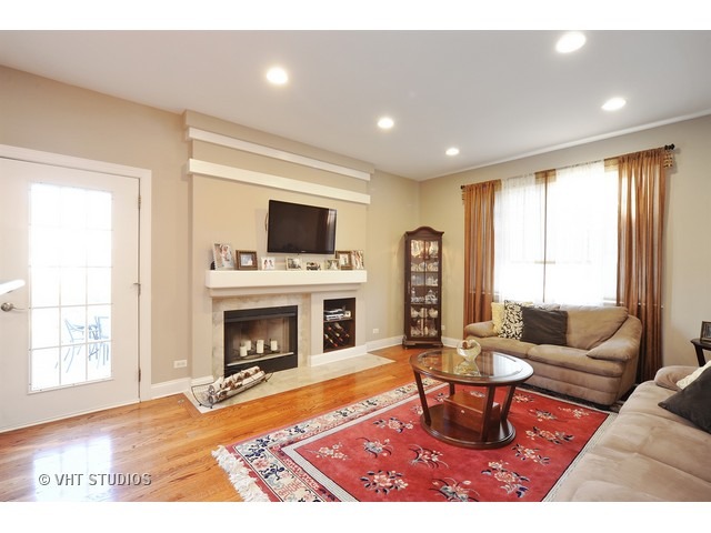 140 W Willow Rd, Wheeling, IL 60090 photo 6