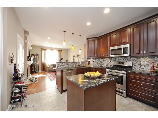 140 W Willow Rd, Wheeling, IL 60090 photo 8