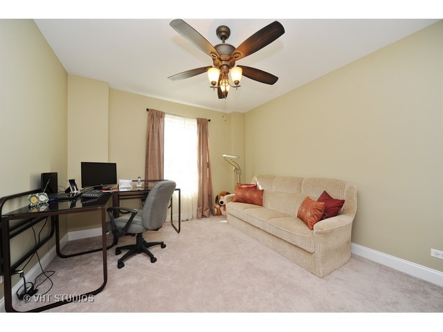 140 W Willow Rd, Wheeling, IL 60090 photo 13
