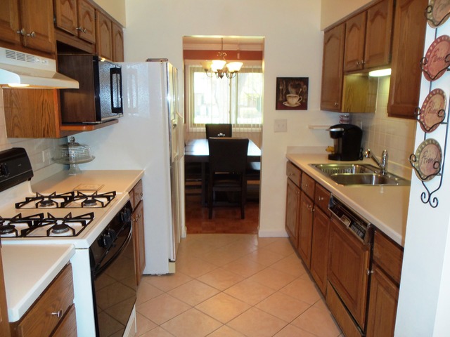 405 Arrow Trl, Wheeling, IL 60090 photo 7