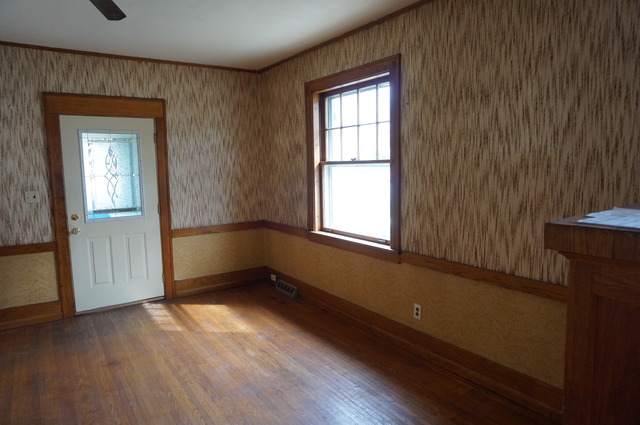 937 S 4th St, Aurora, IL 60505 photo 13