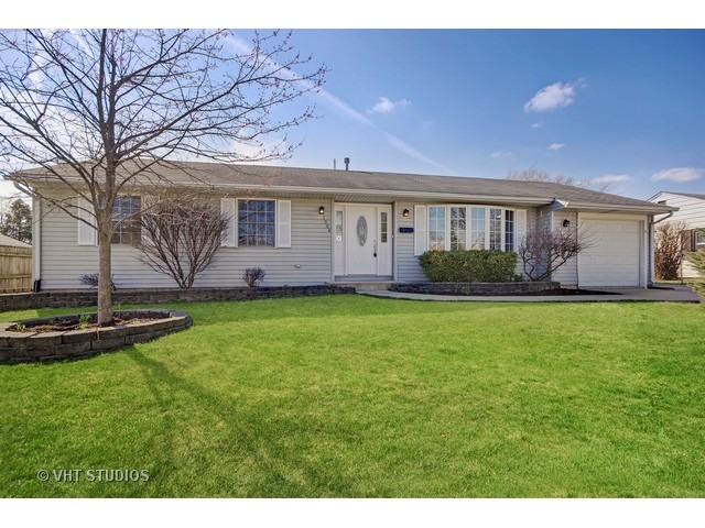 1904 Innercircle Dr, Crest Hill, IL 60403 photo 1