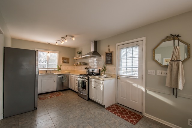 220 Kane St, Geneva, IL 60134 photo 20