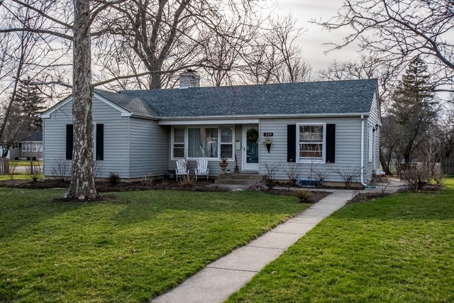 220 Kane St, Geneva, IL 60134 photo 1