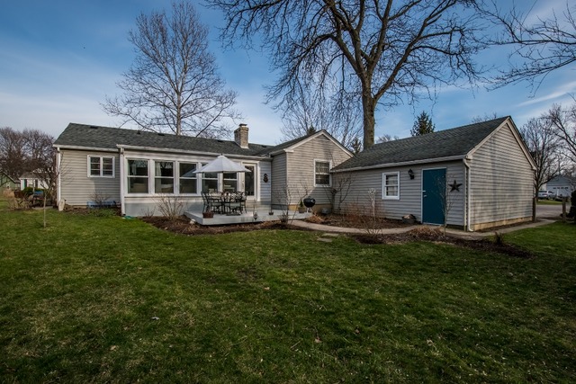 220 Kane St, Geneva, IL 60134 photo 2