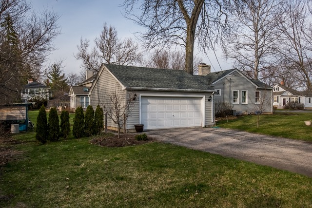 220 Kane St, Geneva, IL 60134 photo 3