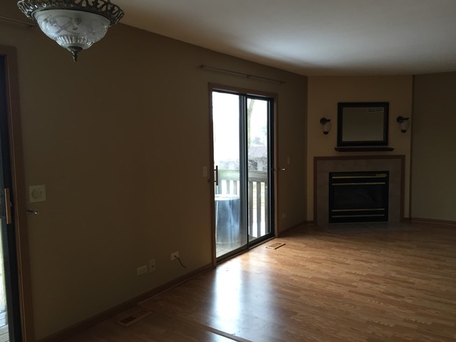 2362 South St #E, Elgin, IL 60123 photo 4