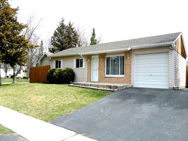 110 Springleaf Dr, Bolingbrook, IL 60440 photo 1