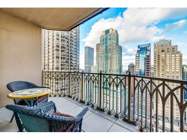 21 E Huron St #3004, Chicago, IL 60611 photo 17