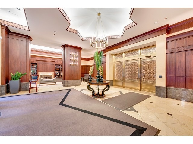 21 E Huron St #3004, Chicago, IL 60611 photo 4