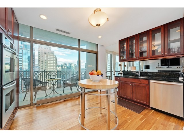 21 E Huron St #3004, Chicago, IL 60611 photo 15
