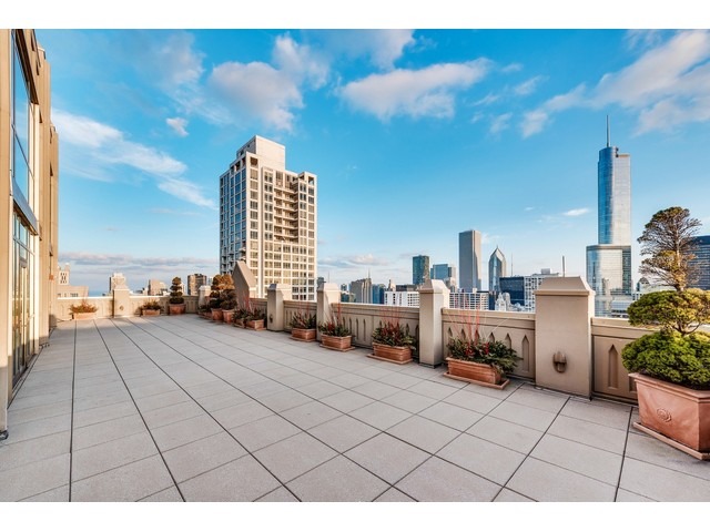 21 E Huron St #3004, Chicago, IL 60611 photo 25