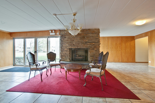 100 Deborah Ln #A24, Wheeling, IL 60090 photo 3