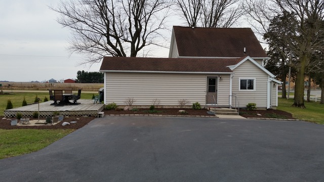 3112 E Holcomb Rd, Oregon, IL 61061 photo 3