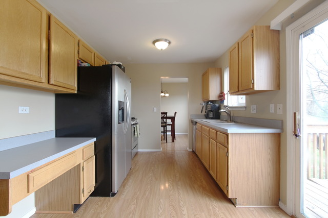 1110 Flint Ct, Aurora, IL 60506 photo 7