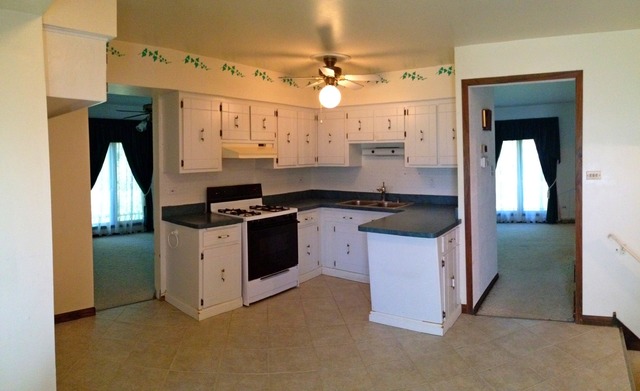 2037 E Oak St, Crete, IL 60417 photo 9