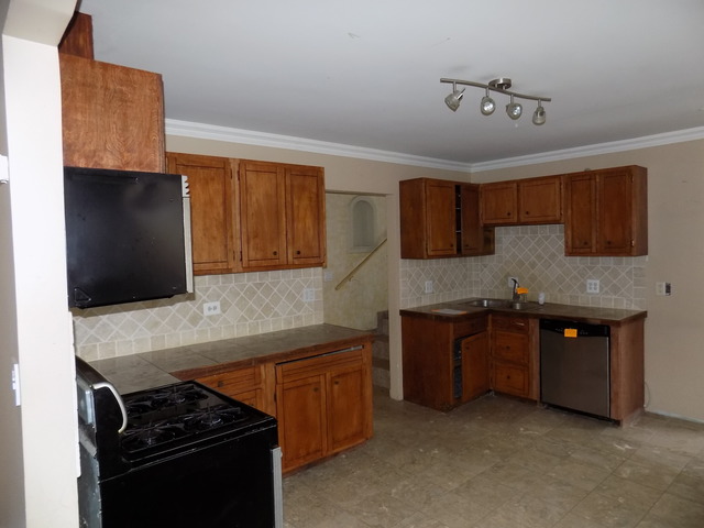 3 N270 Rohlwing Rd, Addison, IL 60101 photo 2