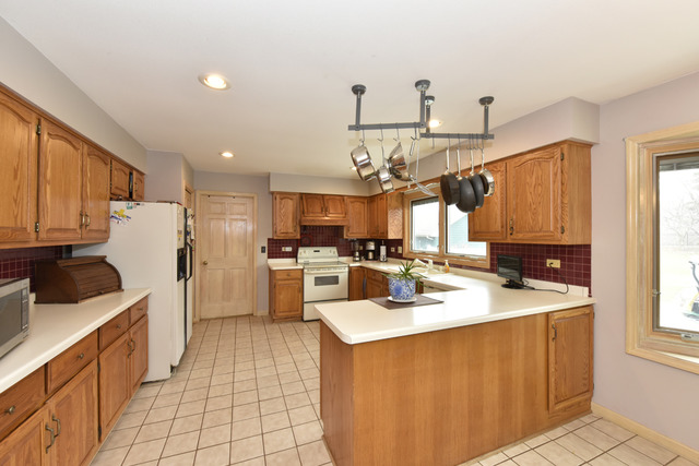 3330 Mini Dr, Wadsworth, IL 60083 photo 8
