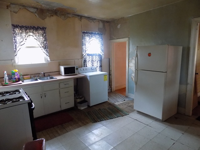 307 E Superior St, Ottawa, IL 61350 photo 5