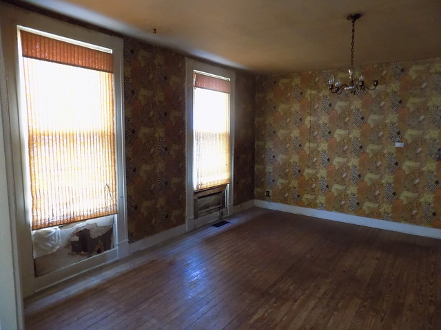 307 E Superior St, Ottawa, IL 61350 photo 4