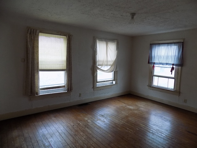 307 E Superior St, Ottawa, IL 61350 photo 12