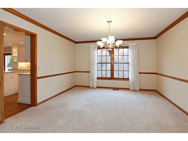 803 Rock Spring Rd, Naperville, IL 60565 photo 9