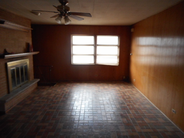 8100 45th St, Lyons, IL 60534 photo 2