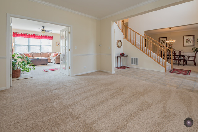 802 Georgetown Dr, Oswego, IL 60543 photo 7
