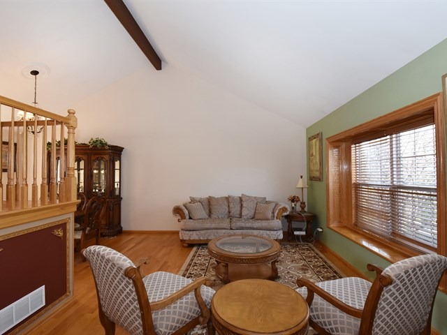 4702 Swan Ct, Plainfield, IL 60586 photo 3
