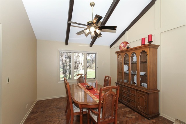 158 Williamsburg Dr, Bartlett, IL 60103 photo 7