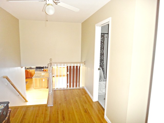 485 Bell Dr, Des Plaines, IL 60016 photo 10
