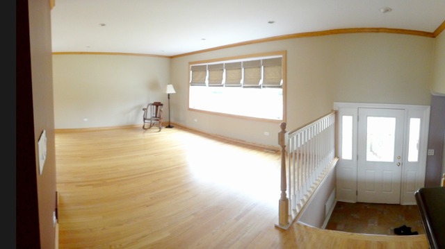 485 Bell Dr, Des Plaines, IL 60016 photo 4