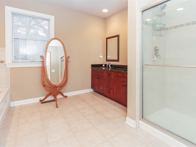 1202 Cedar Ave, Elgin, IL 60120 photo 15