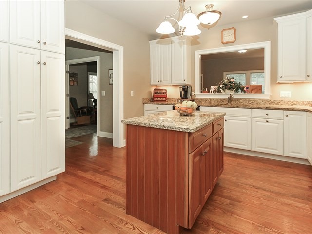 1202 Cedar Ave, Elgin, IL 60120 photo 6