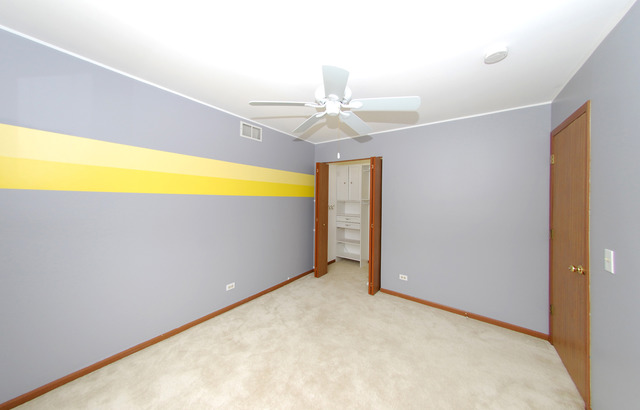 48 Rustic Ln, Round Lake Beach, IL 60073 photo 14
