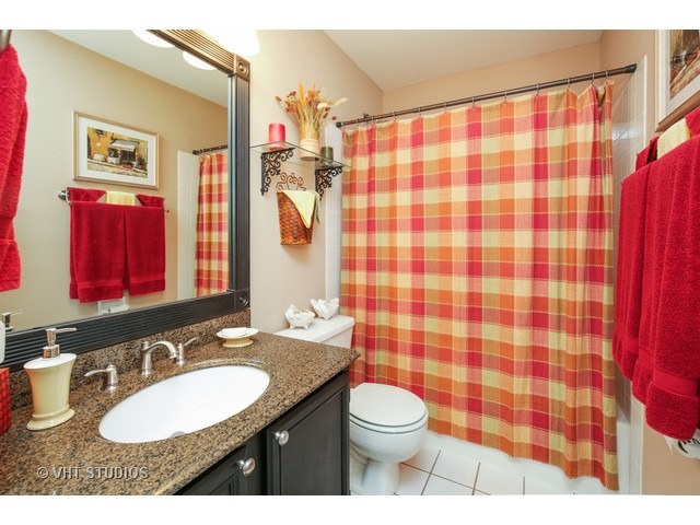 1335 Hunter Dr, Bartlett, IL 60103 photo 19