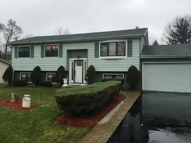 1209 Rolling Lane Rd, Mchenry, IL 60051 photo 1