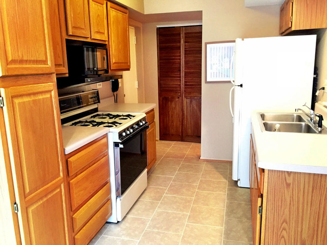 173 Emil Ct #B, Bartlett, IL 60103 photo 5