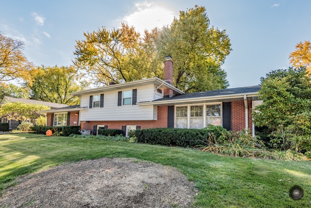 1237 Sandpiper Ln, Naperville, IL 60540 photo 2