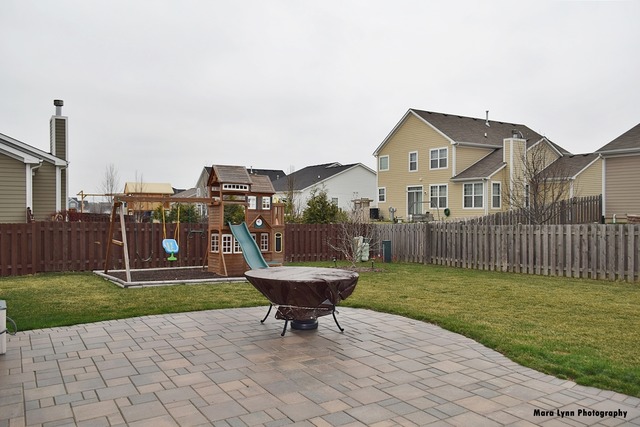 253 Stagecoach Dr, Elgin, IL 60124 photo 24